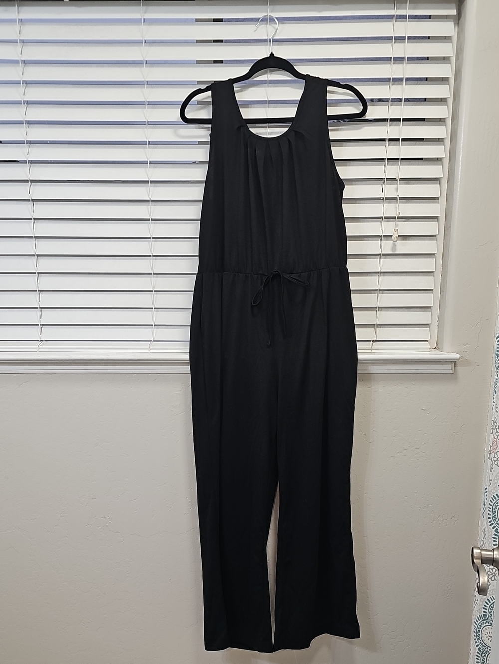 Women’s Black Sleeveless Jumpsuit